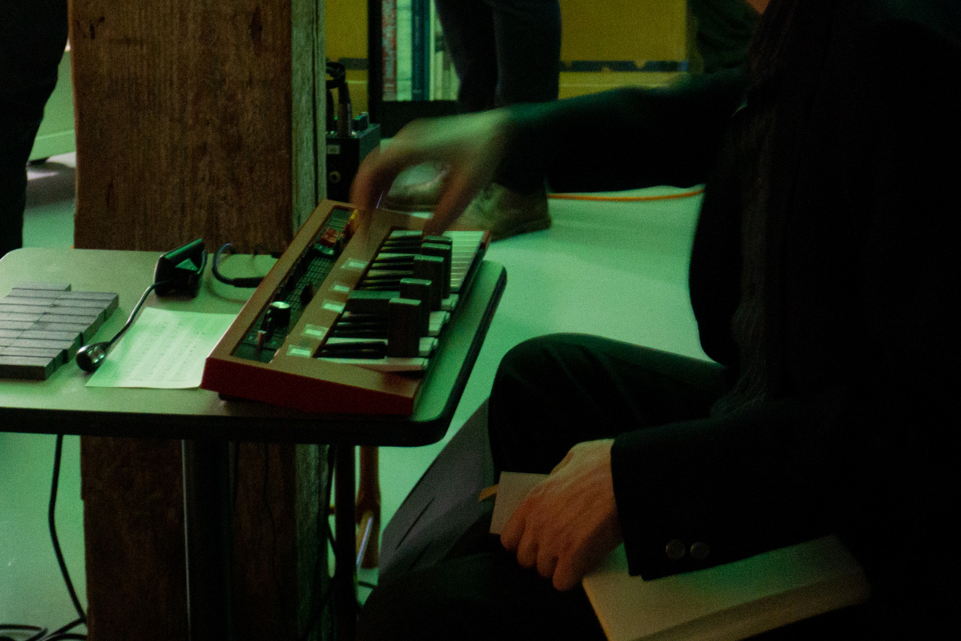 How to Read A Book by Robert Blatt